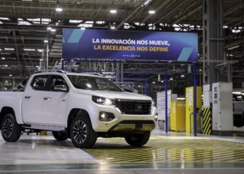 Stellantis inicia a produção da picape Fiat Titano no Polo Automotivo de Córdoba