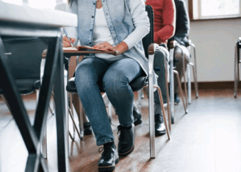 Artigo:  Analfabetismo funcional tem rosto, nome e exige respeito – por Vanessa Crecci 