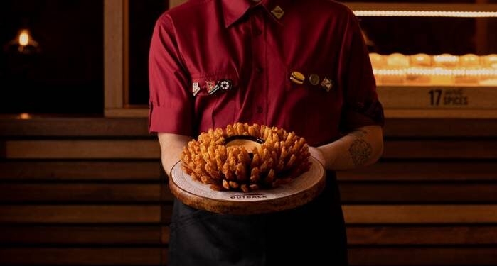 Outback oferece 80 vagas de emprego em Mogi Guaçu