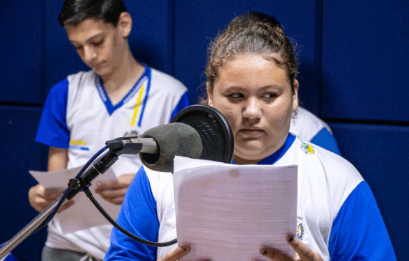 Alunos de Jaguariúna participam dos projetos ‘Rádio Escola’ e ‘Hora do Conto’