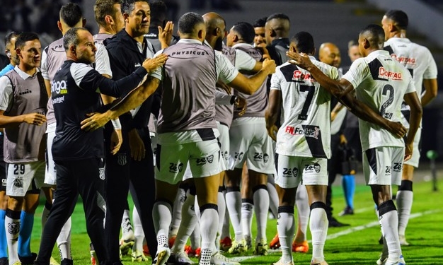 Ponte Preta vence o Anápolis no Majestoso e embala na Série C