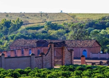 Mulher esquartejada achada em lagoa de haras foi atropelada; autor ocultou corpo