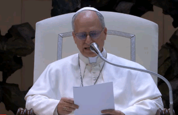 Papa pede fim da guerra de palavras e libertação de jornalistas presos