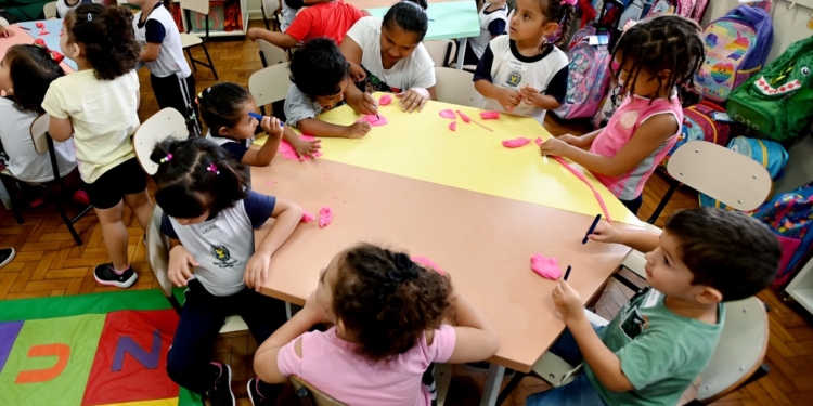 Campinas adota protocolo para casos de racismo na educação municipal