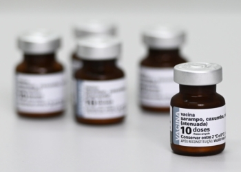 Saúde começa a aplicar ‘dose zero’ de vacina contra sarampo nos centros de saúde