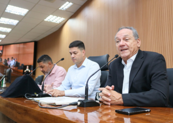 Câmara vota nesta segunda projeto que garante 15 minutos de estacionamento gratuito em clínicas e hospitais