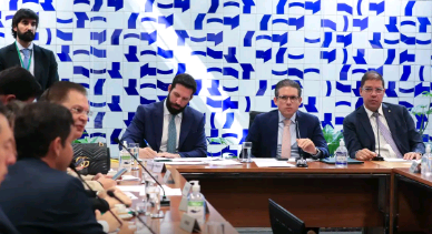 Câmara pauta urgência para derrubar decreto de IOF