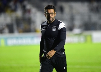 Expulsões se acumulam e comprometem estratégia da Ponte em nova derrota em casa