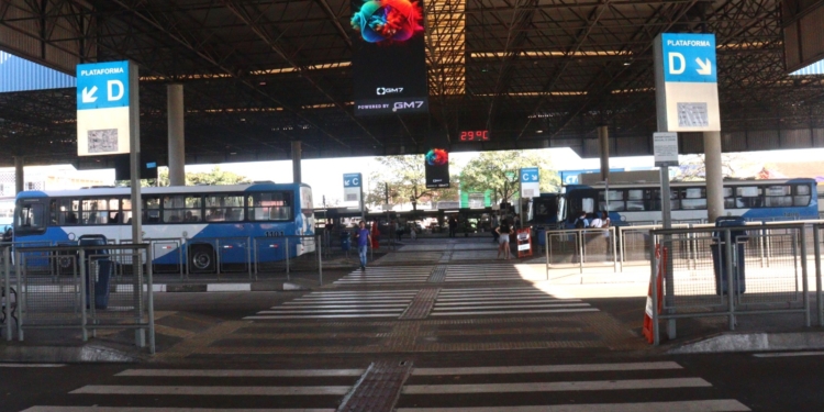 Emdec formaliza liminar para garantir frota mínima no transporte em caso de nova paralisação