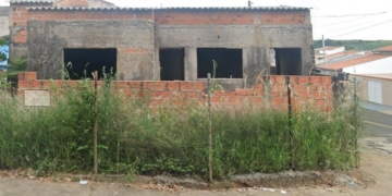 Dois corpos são encontrados carbonizados em casa abandonada de Hortolândia