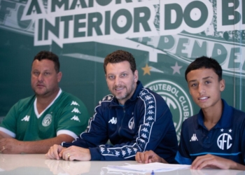 Meia da base de 14 anos renova vínculo e já treina do profissional do Guarani