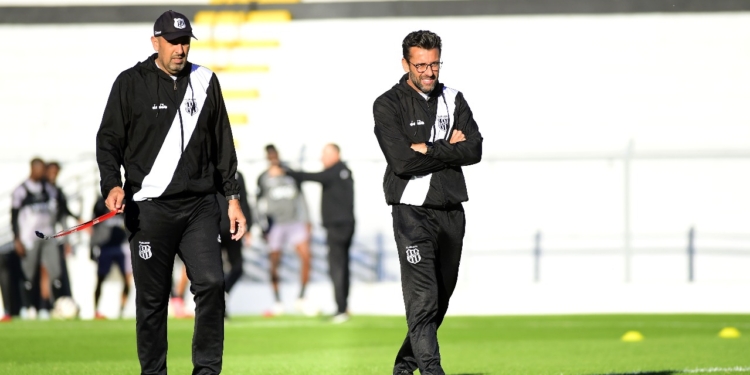 Ponte Preta enfrenta Maringá em busca de retomar a liderança da Série C