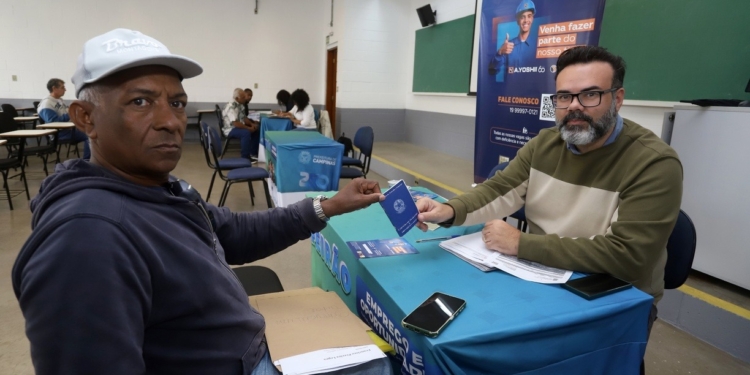 Feirão de Emprego realiza mais de 250 atendimentos no Ouro Verde