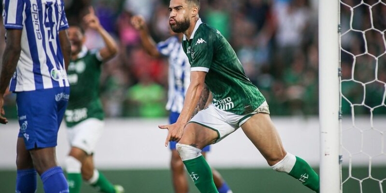 Em 2 jogos, Bruno Santos marca 3 e assume a artilharia isolada do Guarani na Série C