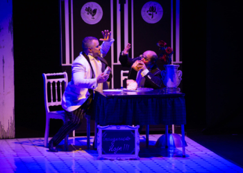 Cia Los Circo Los encena espetáculo La Trattoria no Teatro Barracão