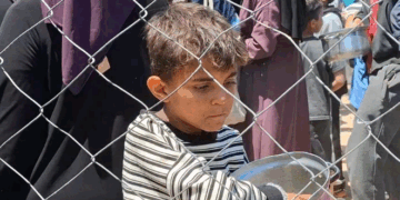 Enquanto o mundo desmorona ao nosso redor… – por Gustavo Gumiero