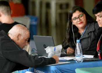 Vagas para atendimento ao público são destaque no 13º Feirão de Emprego de Campinas