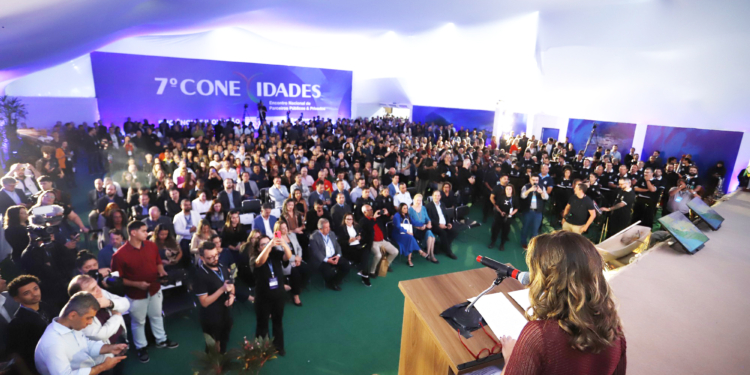 Conexidades desembarca em Holambra para debater desafios sobre sustentabilidade, inovação e gestão pública