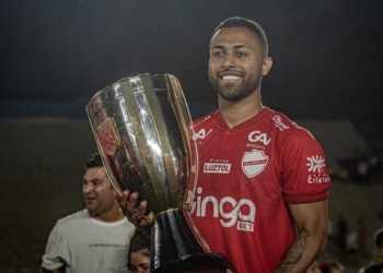 Gabriel Silva rescinde contrato com o Vila Nova e vai reforçar o Guarani