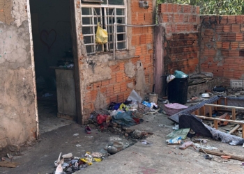 Após morte de bebê, pais são presos e polícia descobre casa insalubre em Campinas; veja imagens