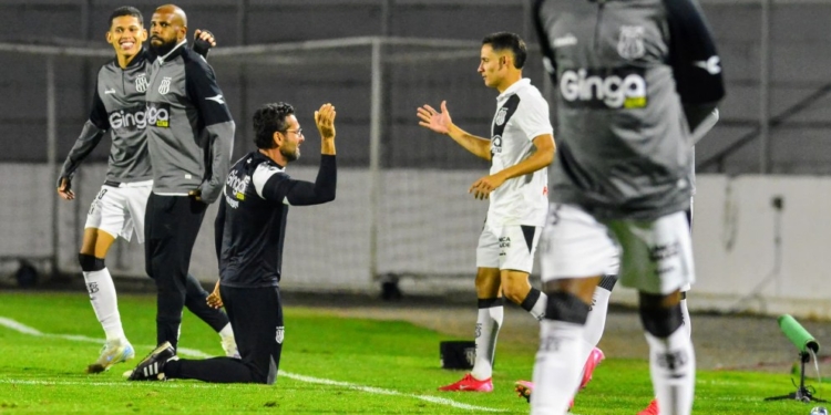 Valentim valoriza resiliência da Ponte contra o Floresta: “É o que a gente sempre pede”