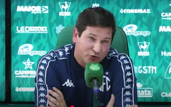 Matheus Costa é apresentado como novo técnico do Guarani e vai estrear no Dérbi