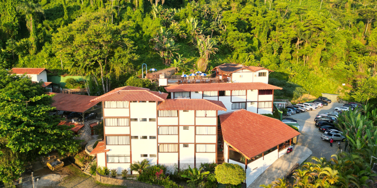 Natureza, gastronomia e bem-estar: hotel em  Ubatuba antecipa pacotes para o Réveillon