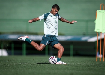 De olho no G8, Guarani joga pela quarta vitória seguida neste domingo