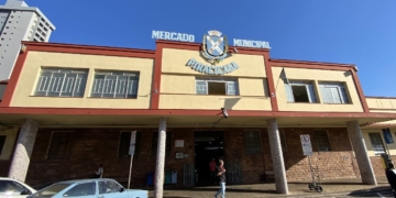 Após incêndio, Mercadão de Piracicaba reabre parcialmente nesta sexta