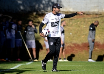 Ponte visita o Caxias em busca da liderança da Série C