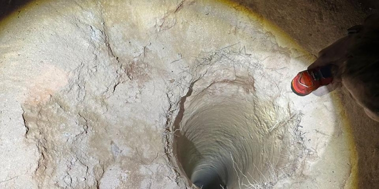 Adolescente cai em buraco de 15 metros e é resgatado por bombeiros em Jaguariúna