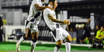 Com gols no segundo tempo, Ponte Preta vence o Floresta de virada no Moisés Lucarelli