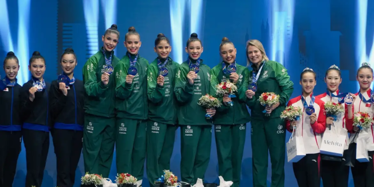 Brasil conquista ouro inédito na Copa do Mundo de Ginástica Rítmica, em Milão