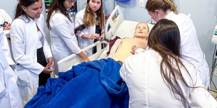 UniMAX abre vestibular com 80 vagas para o curso de Medicina