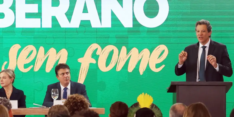 Haddad diz que tarifaço afetará 4% das exportações aos EUA