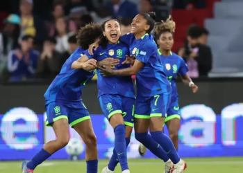 Em final emocionante, Brasil bate Colômbia e é campeão na despedida de Marta da Copa América