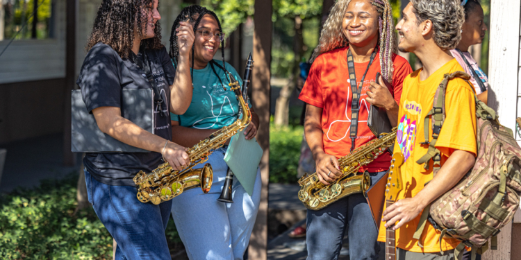 Anelo realiza sexta edição do Festival Transforma no Jardim Florence