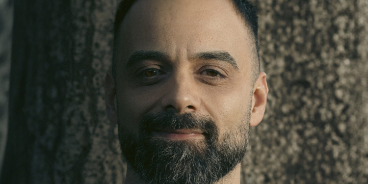 Lucas Gottardello lança novo EP nesta sexta-feira e faz shows pela região