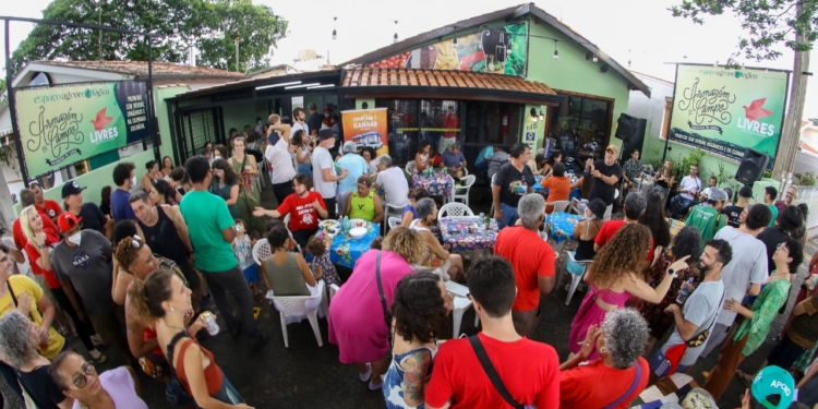 Feijoada com samba é atração no Espaço Agroecológico – Livres e Armazém do Campo