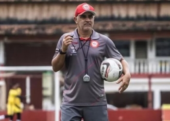 Guarani reencontra técnico do acesso na Série C de 2016 neste sábado