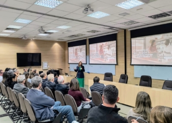 Economista-chefe de banco vê horizonte de desaceleração com tarifaço e prega estabilidade institucional