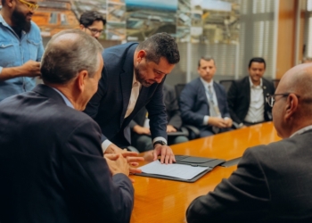 Correios e Aeroporto de Viracopos firmam parceria para fortalecer operações internacionais