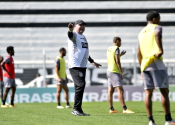 Ponte encara CSA sob pressão de salários atrasados e desfalques