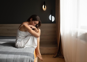 Como se livrar da ansiedade, insônia, vícios e fobias com a Psicoterapia Integrativa – por Daniela Nucci