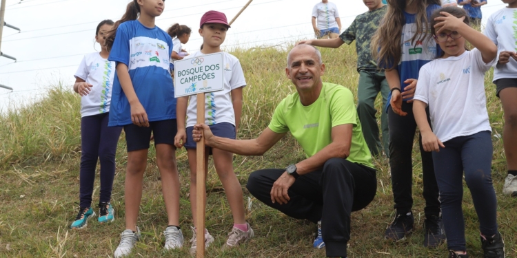 Campinas celebra legado olímpico de Vanderlei Cordeiro de Lima com ação ambiental e educativa