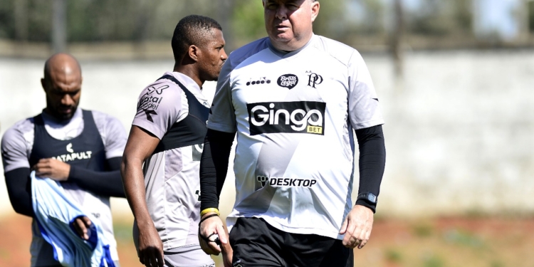 Ponte Preta recebe o Londrina com novidades no time titular