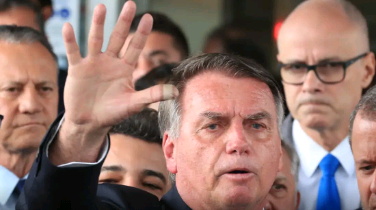 PF diz que Bolsonaro burlou STF e encaminhou 300 vídeos pelo WhatsApp