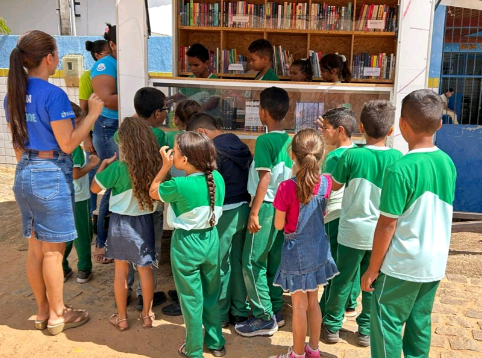 Instituto CPFL entrega Carreta Literária para escola municipal no Parque Oziel
