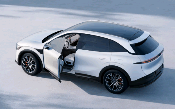 Zeekr lança nesta quinta seu terceiro veículo elétrico no Brasil, o 7X