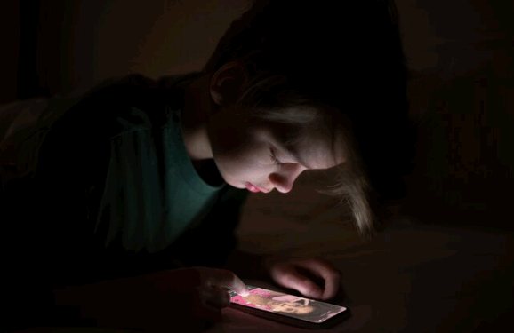 Congresso analisa nesta semana projetos para proteger infância na rede